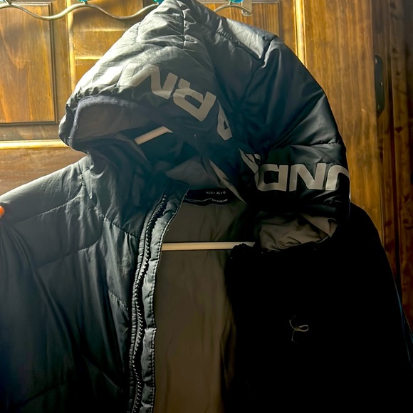 Under Armour Cool Gear winter jacket. Gently used - Picture 7 of 7
